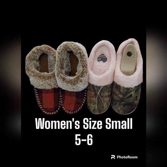 Lot of Two Women's Indoor/Outdoor Slippers Size Small 5-6 - Picture 1 of 10